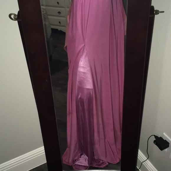 💗 Gorgeous pink Embellished Gown - Picture 6 of 6